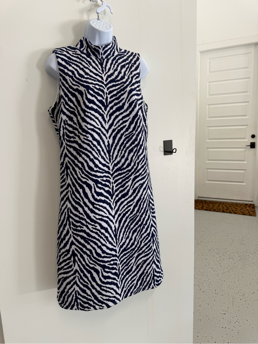 J McLaughlin Sleeveless Navy and White Zebra-Print Mini Dress